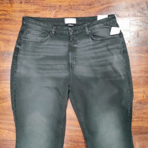 We The Free Black Flare Jeans Womens Size 34 Boho Antiquewash NWT - Picture 7 of 16